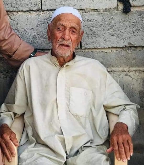 عن عُمرٍ ناهز 102 عاماَ.. وفاة أكبر شخص في “مدينة المُعمّرين” (صور)