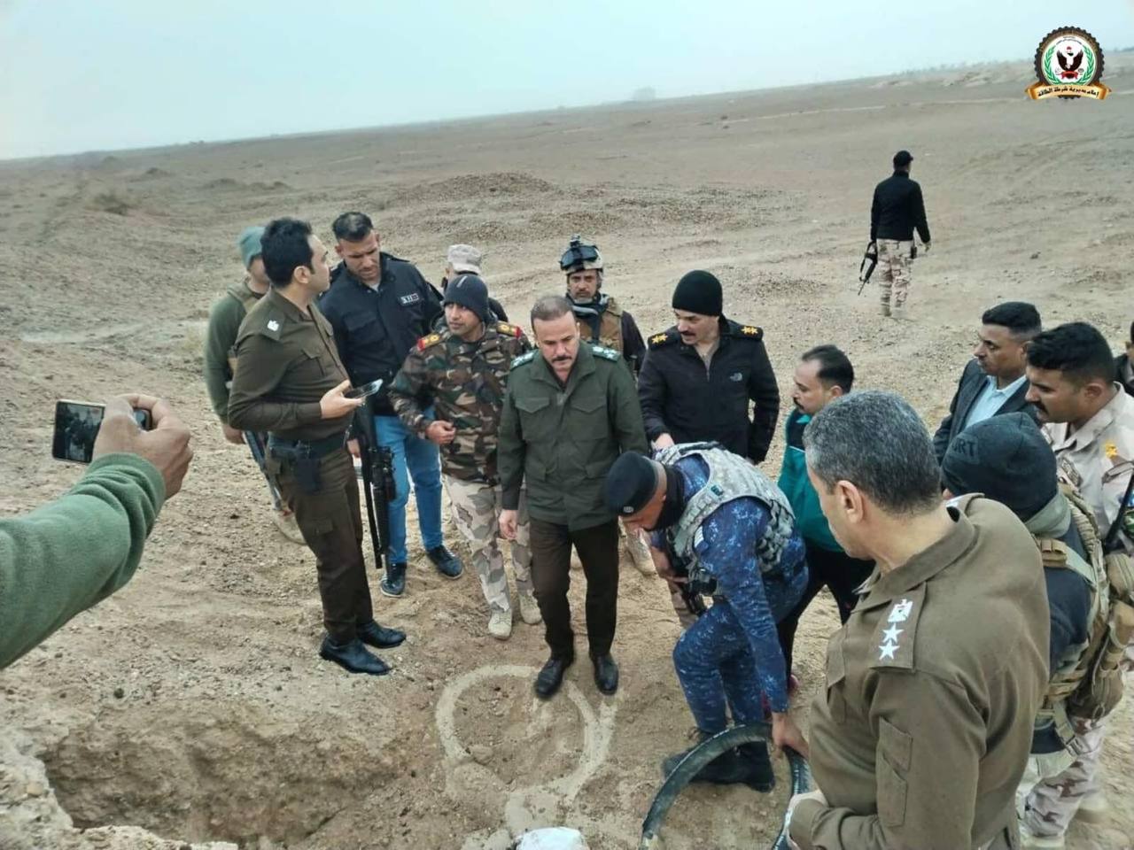 خراطيم تخصصية للسحب من انبوب ناقل.. قوة أمنية تحبط سرقة نفط خام (صور)
