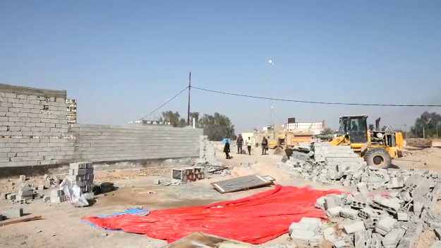 بلدية النجف تزيل 20 منزلاً وتحذر الأهالي من الأراضي المتجاوزة