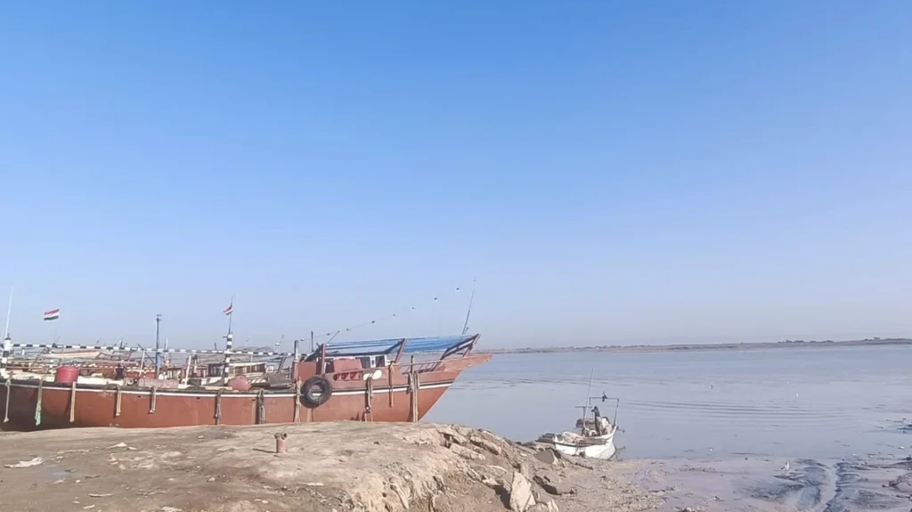 صيادو البصرة لـ964: هذا ما يجري خلال رحلاتنا في الخليج.. وسفننا تبحر حتى السعودية