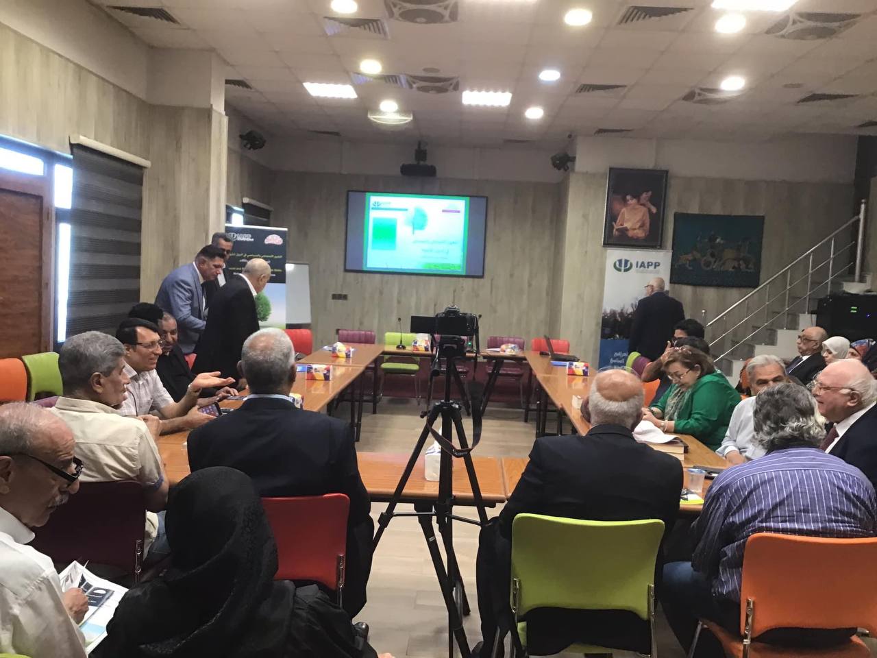 خبراء من تكريت حتى كربلاء يراجعون قواعد “التغيير في الدول المأزومة”