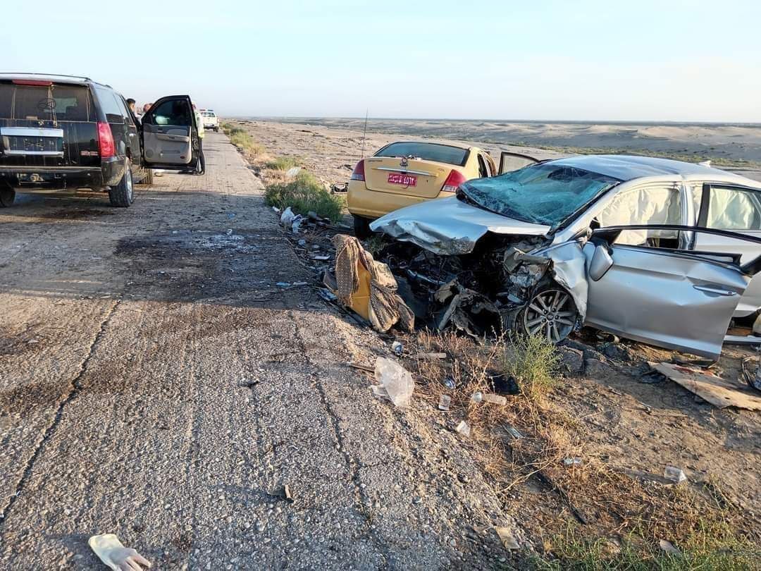 وفاة 5 أشخاص بحادث مروع على الطريق السريع في الكطيعة غربي ذي قار (صور)