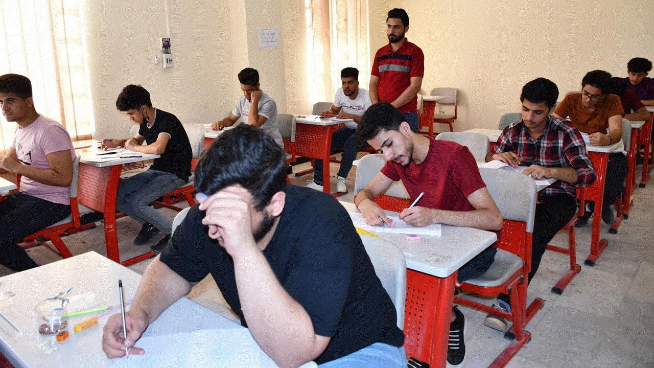 جدول الامتحانات العامة للمتوسطة والإعدادية الدور الخاص