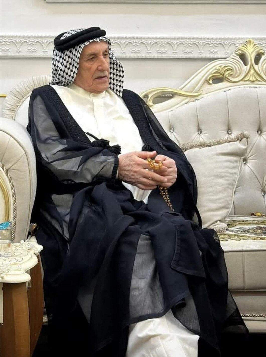 عشيرة “الحصونه” تودع عميدها الشيخ “عدنان مجيد” إثر مرض عضال