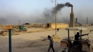 “الغاز بدل النفط الأسود”.. النزاهة تريد مكافحة تلوث بغداد