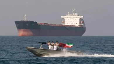 ترامب يكشف “هدية” إيران للولايات المتحدة: 10 سفن نفطية عبرت هرمز