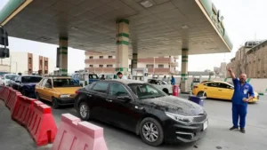 النفط تنفي خلط البنزين العادي بالمحسن لبيعه بسعر أعلى: الدولة حريصة