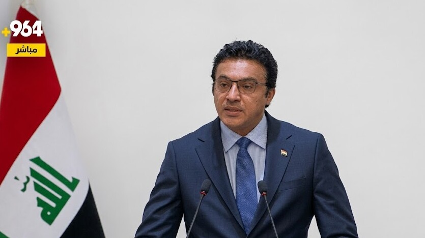 لا صحة لتوزيع الرواتب كل 40 يوماً وحكومة الزيدي تحاول تدارك الأزمة