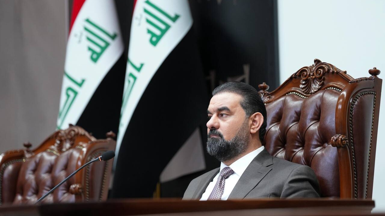 البرلمان يعقد جلسته برئاسة هيبت الحلبوسي