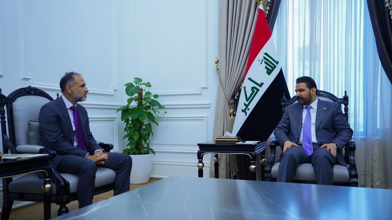 بريطانيا تجدد دعم الزيدي لحصر السلاح ومكافحة الفساد في العراق