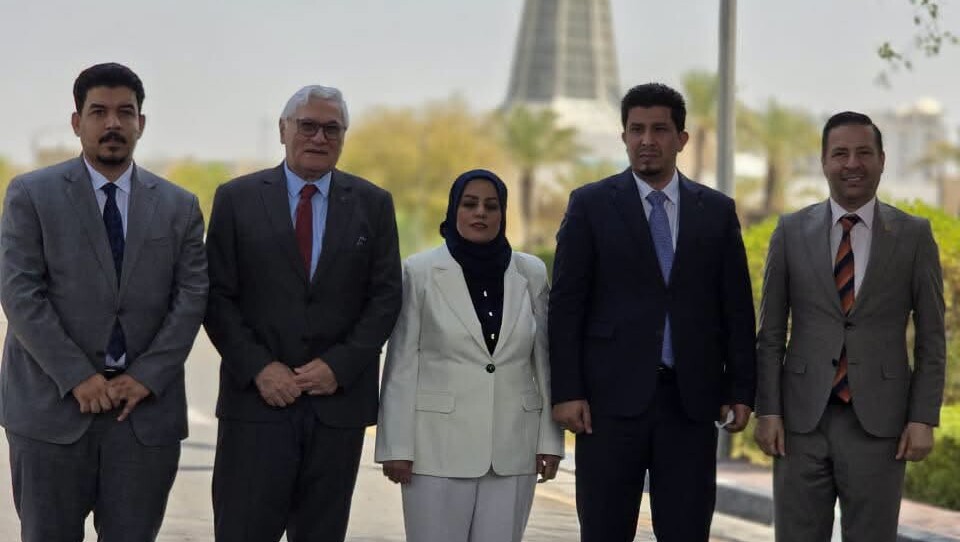 لقاء فائق زيدان والمدنيين “صريح”.. الشيوعي: تحدث عن تضييق الحريات والفقه الجعفري