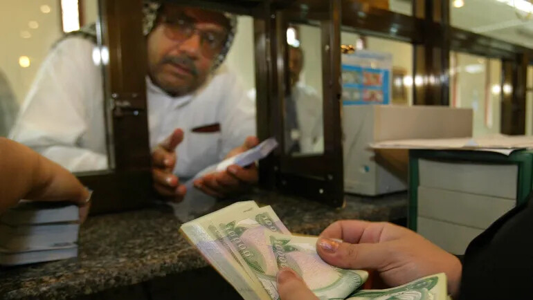 دولار العراق مستقر نسبياً.. قائمة صباحية من بورصات بغداد وأربيل والبصرة