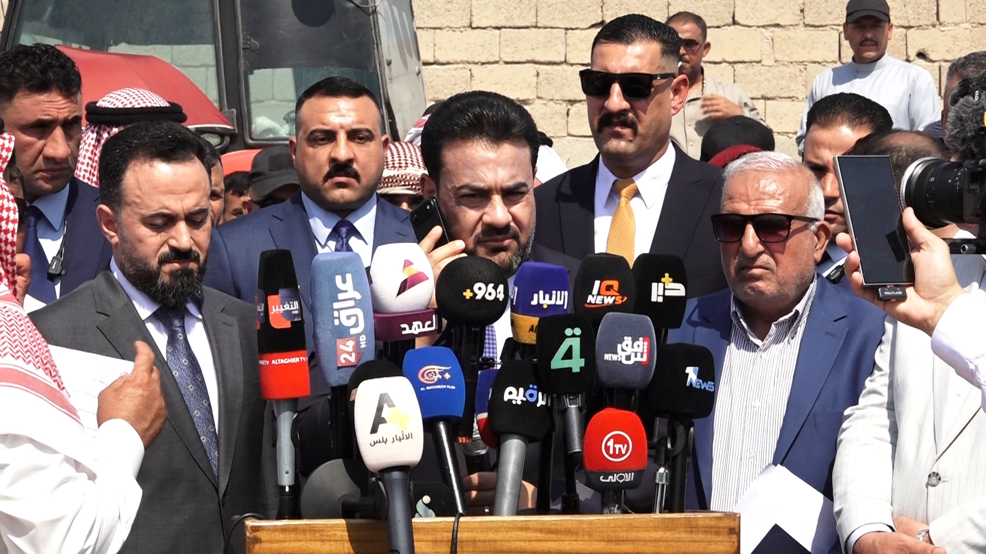 تظاهرة لفلاحي الأنبار أمام سايلو الرمادي للمطالبة بمستحقاتهم المالية