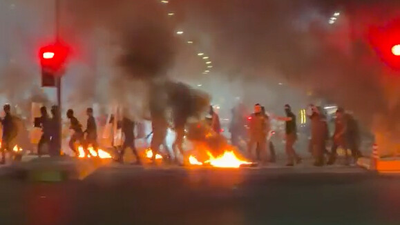 عشرات الجرحى من الأمن والمتظاهرين حصيلة احتجاجات الكهرباء في الكوت