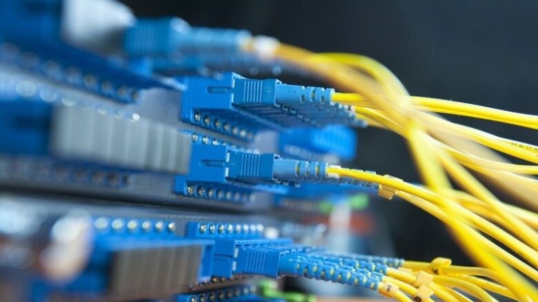 الاتصالات تقرر تقليص قطع الإنترنت إلى 90 دقيقة وخوارزمية لإنهاء تسريب الأسئلة
