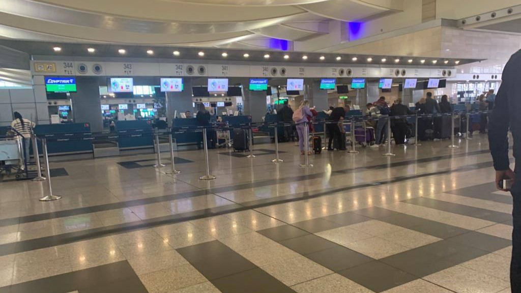 خدمة صرف الدولار للمسافرين مستمرة أيام الجمعة والعطل - الرشيد