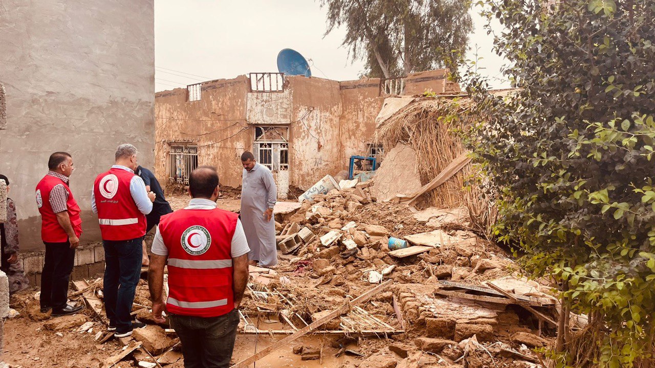 الهلال الأحمر يعلن تضرر 86 عائلة في خانقين جراء السيول الجارفة (صور)