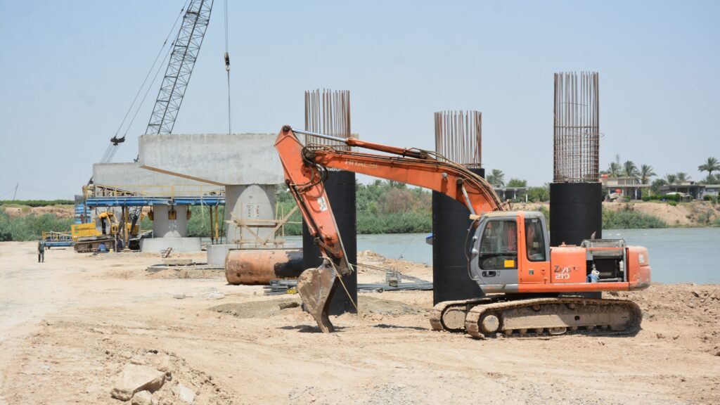 صور: جسر على دجلة سيربط الإسحاقي بسامراء والعمل 