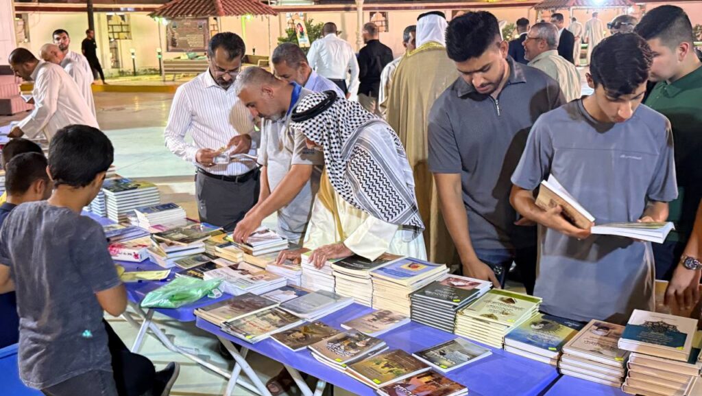 صور: مثقفو شمال البصرة يتفحصون الكتب.. حضور لافت وغداً آخر يوم