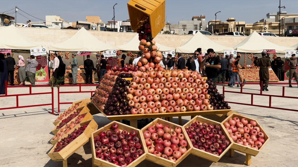 فيديو: حفل كبير للرمان والعسل.. أهالي زاخو حضروا للتذوق والشراء