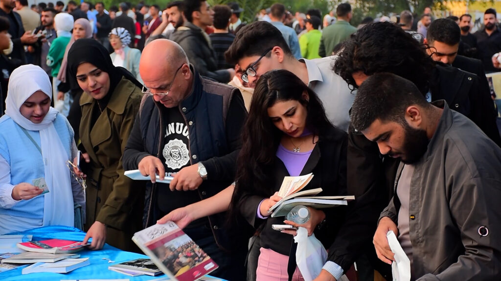 فيديو: بغداد وزعت 45 ألف كتاب مجاناً ومهرجان 