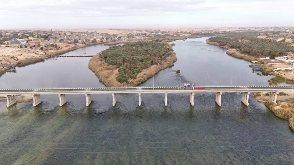 صور: حديثة تدشن الجسر الكونكريتي بعد 22 سنة من انطلاق المشروع