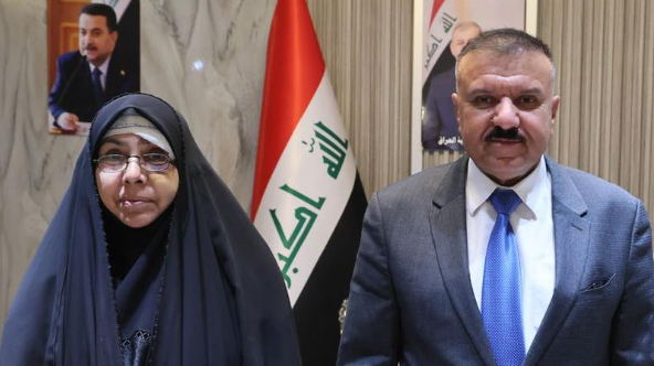 وزير الداخلية يستضيف التربوية زينب خربيط ويتكفل بمصاريف علاجها