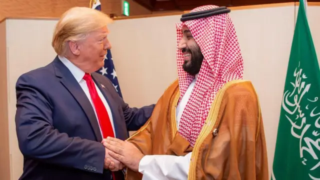 ترامب يعلن من السعودية رفع العقوبات عن سوريا: آن الأوان لمنح دمشق الفرصة