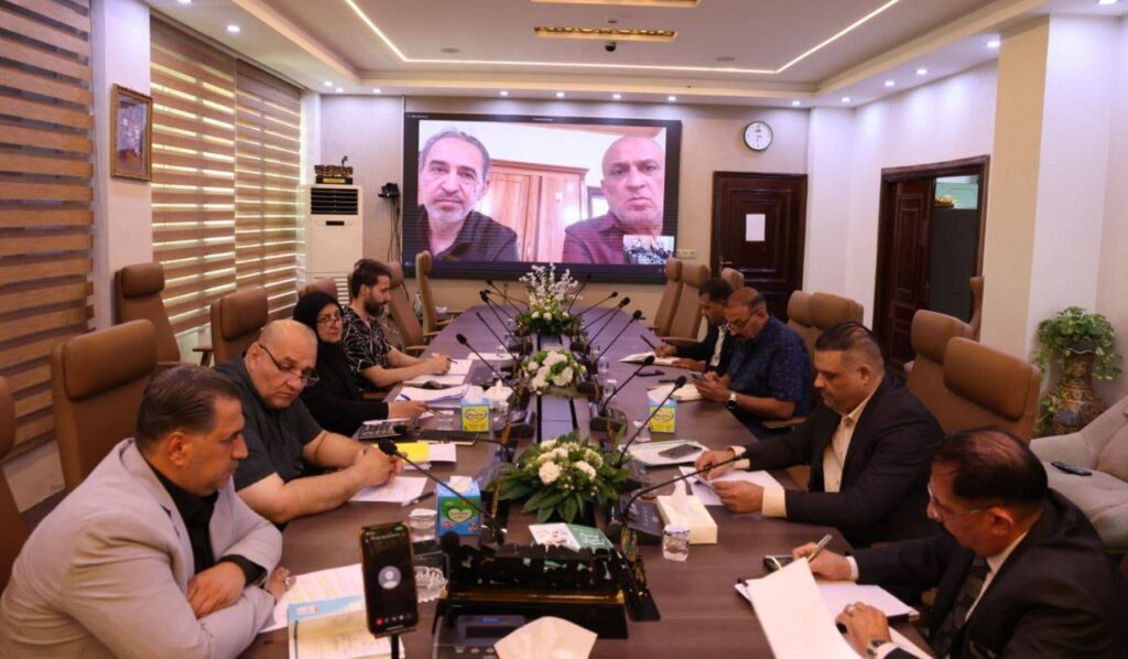 التجارة تجتمع مع ممثليها في فيتنام لمناقشة عمل مزارع الشاي