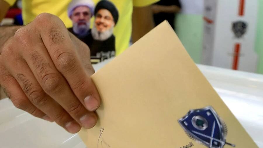 الثنائي الشيعي حزب الله وأمل يتحالف مع حزب البعث "ضد السعودية"