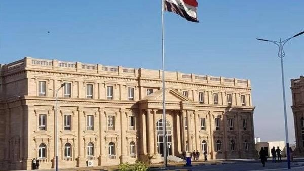 البصرة تقرر تعطيل الدوام الرسمي يوم غد الأربعاء