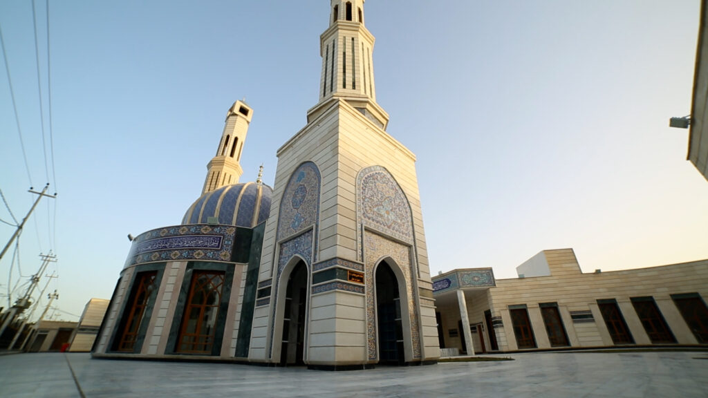 فيديو: الكوفة تأخذ النبي يونس من المصالوة.. هدمه صدام وسكنه يهود وفرس