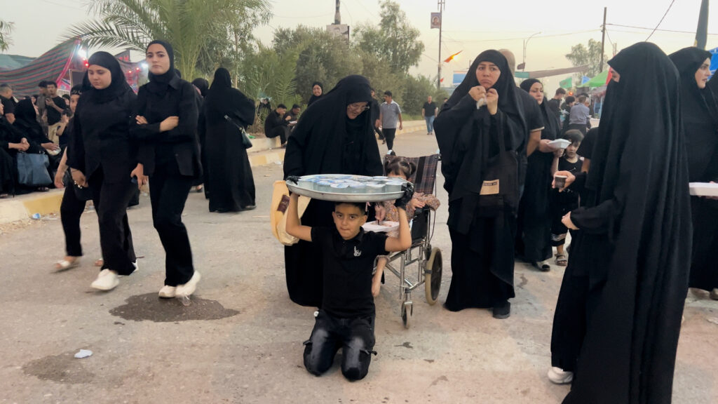 فيديو: داقوق "كربلاء ثانية" والزوار من كل العراق بذكرى زين العابدين