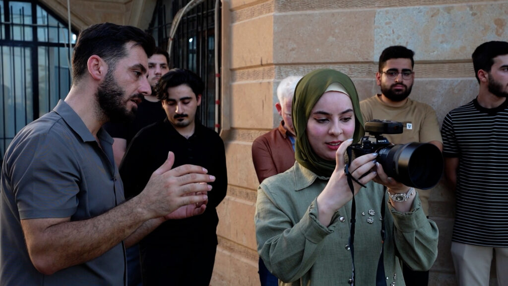 فيديو: عنكاوا وبهنام خالد لملاحقة "أحلام التصوير" عند شباب الحمدانية