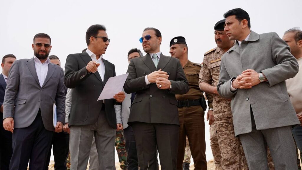 المكان الذي ابتلع آلاف الجثث.. محافظ نينوى يستذكر "الخسفة" ويتعهد بإنصاف الضحايا