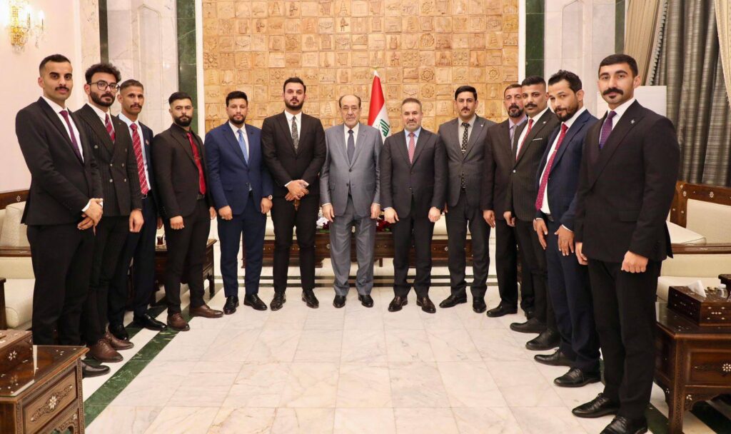 "أبو رحاب" يتقدم وفد حركة المسار الشبابية للقاء المالكي في بغداد