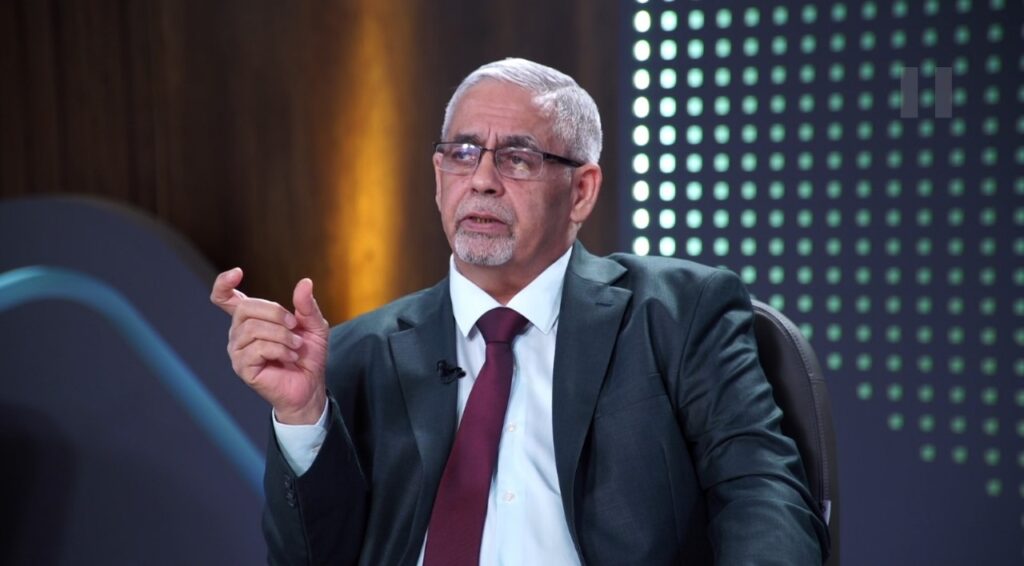خلف: اجتماع في النجف لتغيير النظام.. وتكتيك الفصائل الجديد تحويل السلاح الى الداخل