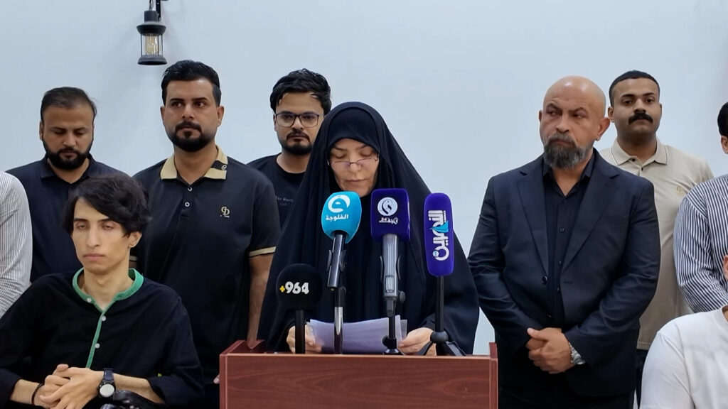 "أم مهند القيسي" لا تنسى ولا تسامح قتلة ابنها.. تحشيد لتظاهرة كبرى في النجف