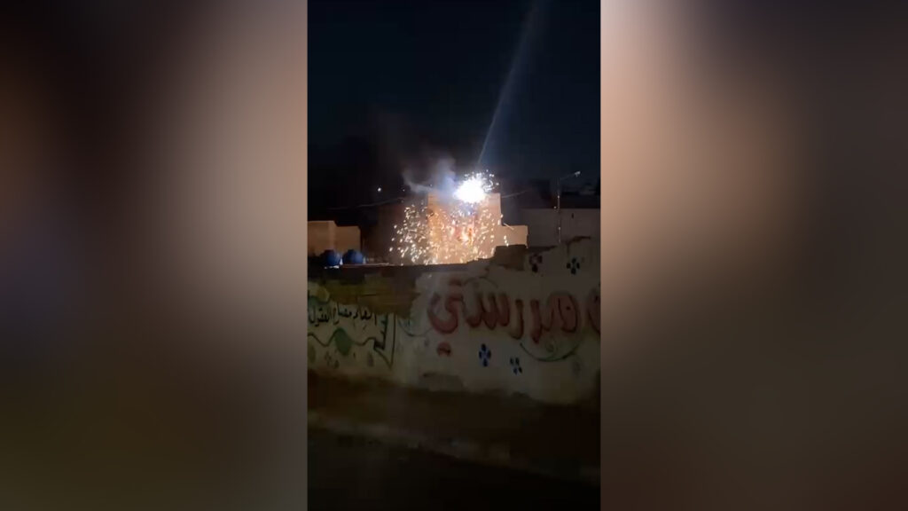 فيديو: تسرب غاز يشعل حريقاً في مدينة الصدر ويقطع الكهرباء عن قطاع 19