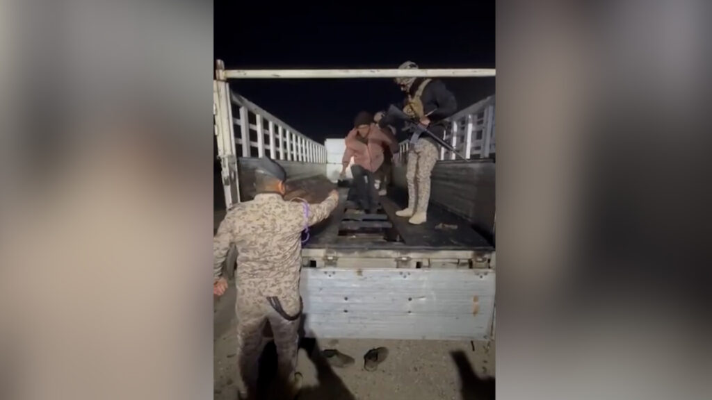 اعتقال 6 أجانب يختئبون داخل "شاصي كيا حمل" في ديالى