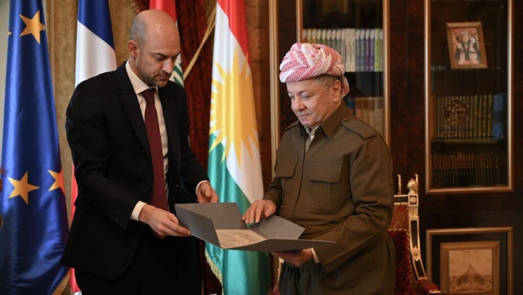 فرنسا تسلم البارزاني رسالة تاريخية من الملا مصطفى بارزاني