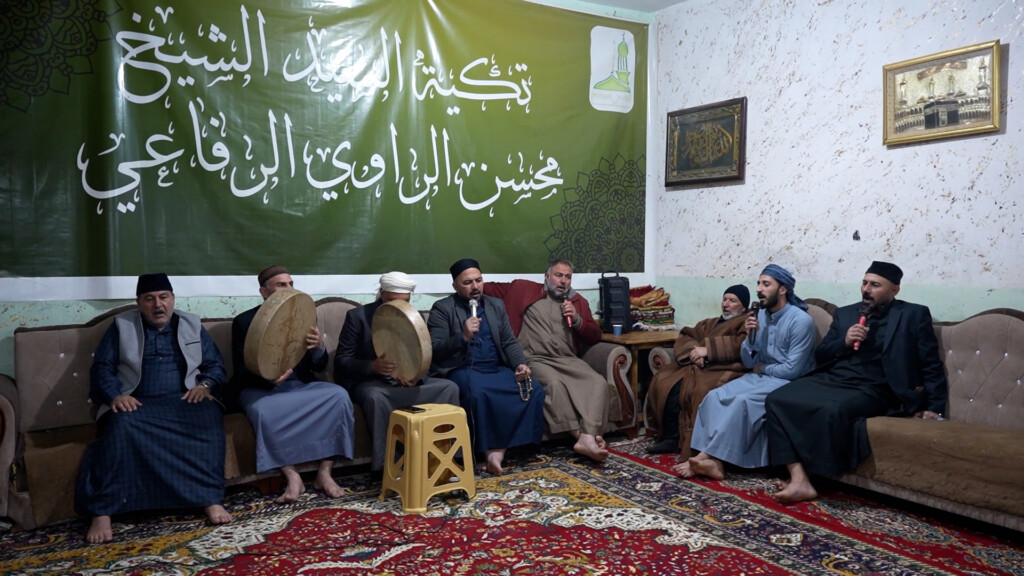 الأنبار تودع رمضان بدفوف الطريقة الرفاعية.. أذكار تكية الشيخ رجب في راوة