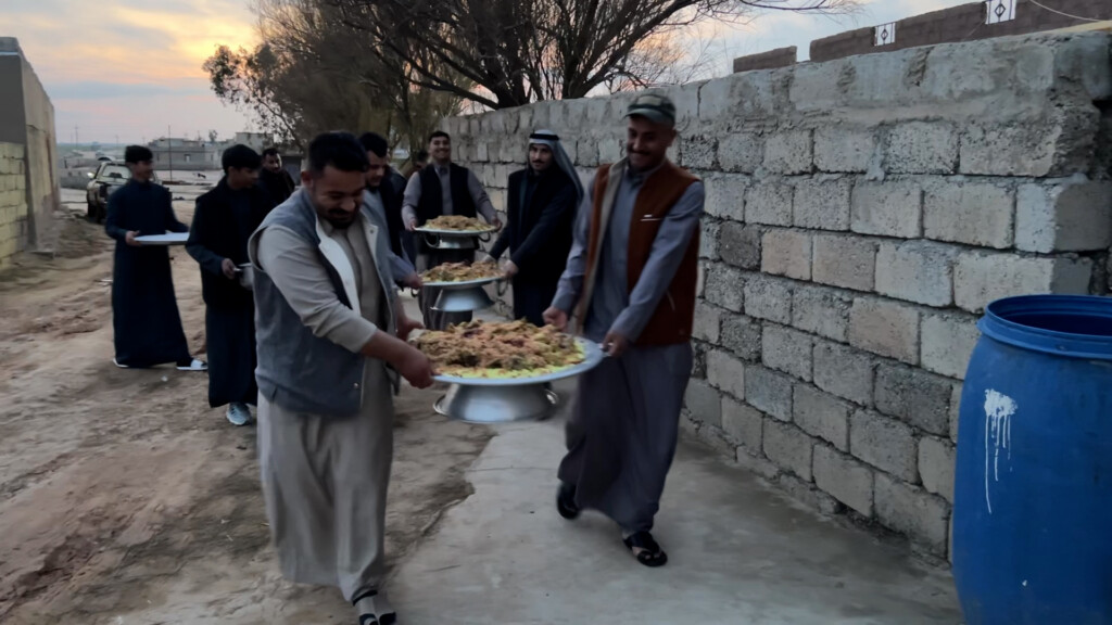 بدأ عشاء الأموات و"اليتيمة" و3 أصوات نجدية في صحراء العراق
