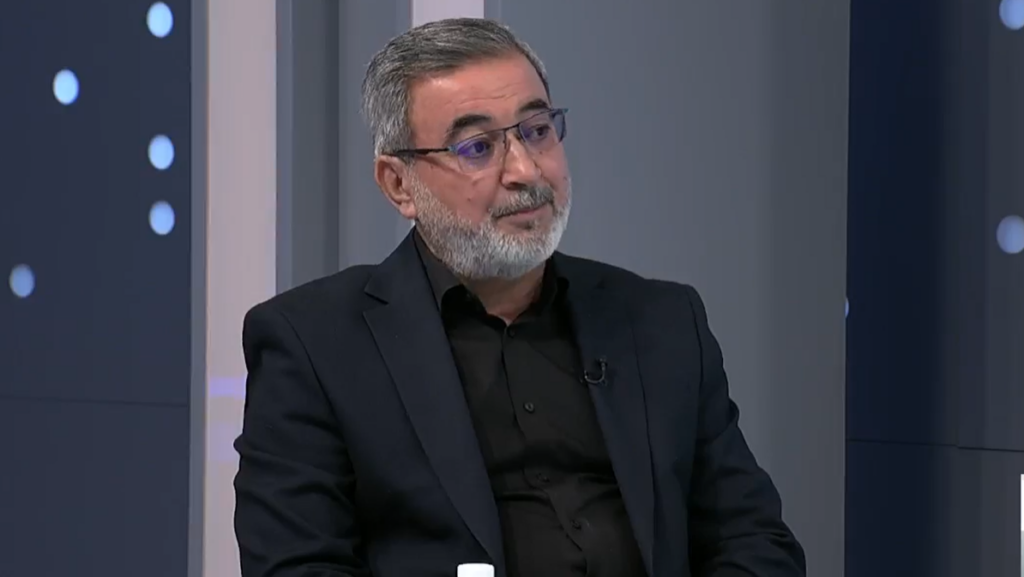 العصائب تلاحق صدام حسين بذكاء صناعي وغاضبة على تلفزيونات الشيعة