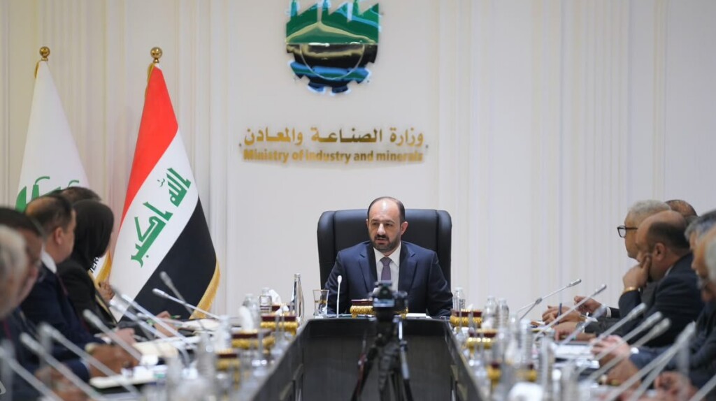 وزارة الصناعة ستقلل بيروقراطية التعاقدات مع القطاع الخاص