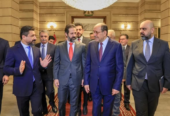 ترامب ينشر أول مقابلة لسياسي عراقي: "شركات أميركا تبني إيران"
