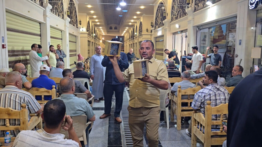 الموصل تكشف ذوق النجف عبر "بث" من مزاد الأربعاء.. هذه أنتيكات الجيش والملك