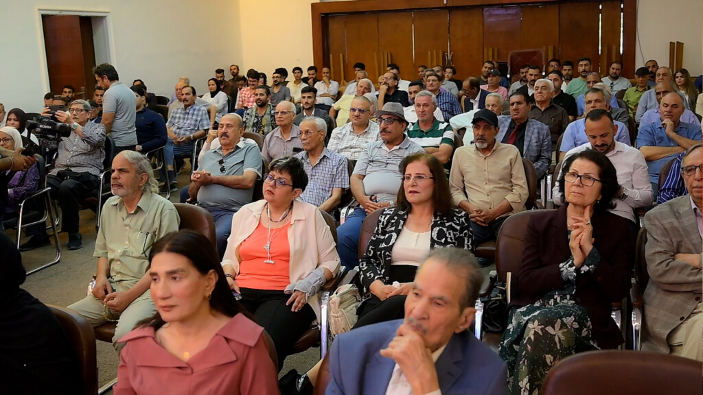 الذكرى 92 لتأسيس الحزب الشيوعي تفتح دفاتر النواب وعريان وسط الكرادة