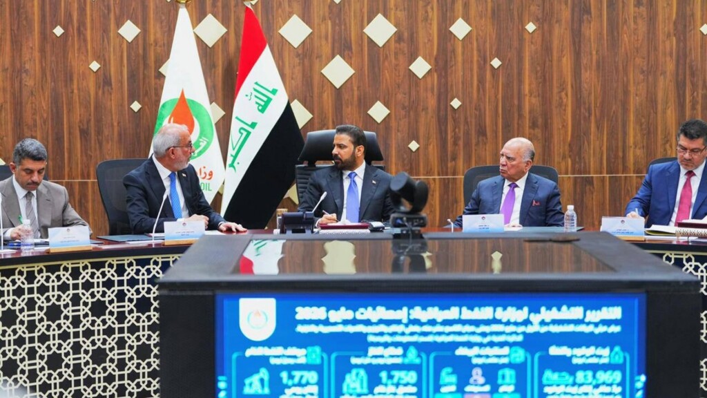الزيدي يوجه بالتعاقد مع سوريا لخزن النفط العراقي ورفع التصدير بالشاحنات والأنابيب