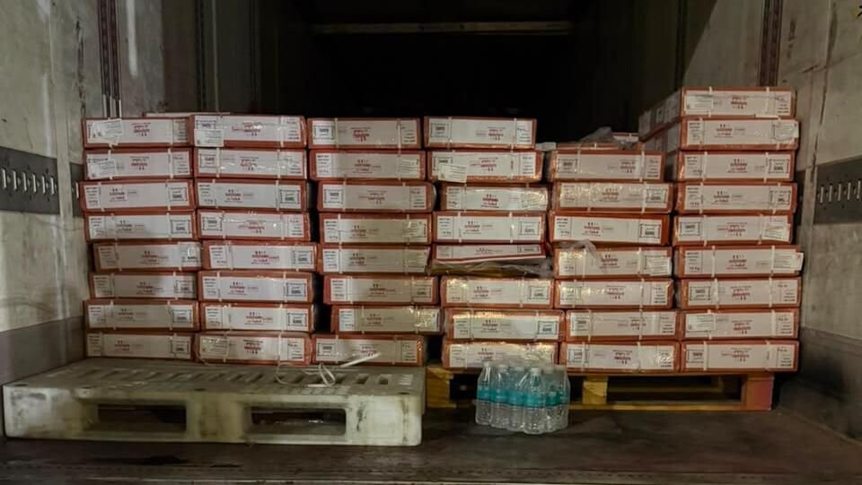 لحم مجمد مخالف لشروط الاستيراد.. المنافذ ضبطت 12 براداً في ميناء أم قصر